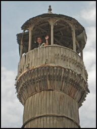 de houten Minaret in Yesilyurt