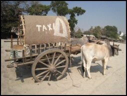 Taxi in Mingun